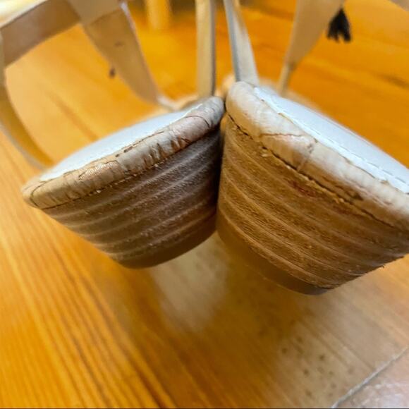 Crown and Ivy beige leather navy tassel wedge thong sandal SIZE 9M - Picture 6 of 7